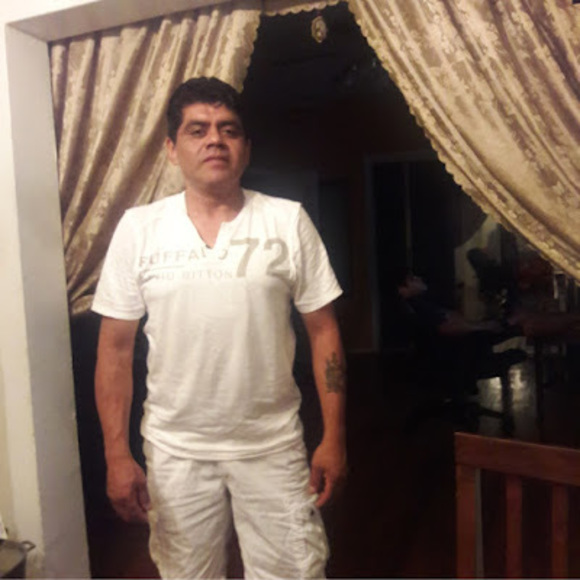 Meet your Posher, Alex - Picture 1 of 1